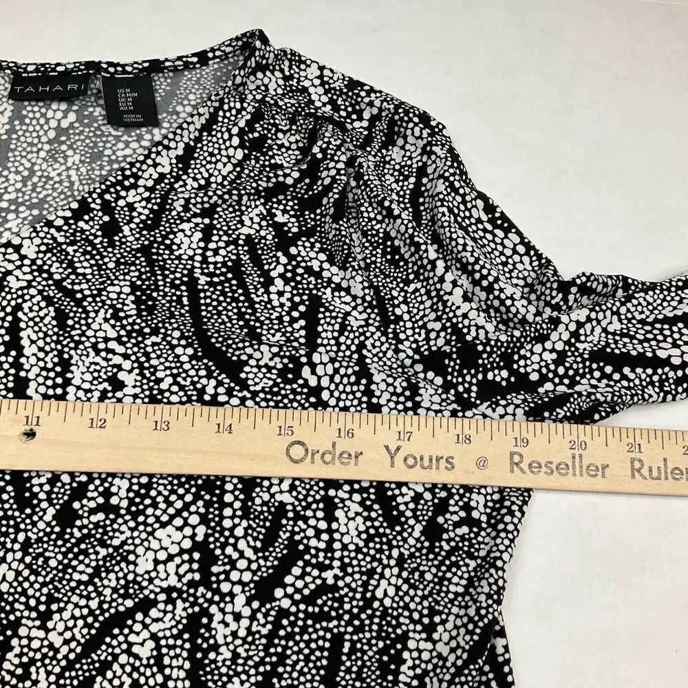 Tahari Soft Knit Top Abstract Print V-Neck Long Sleeve Y2K Work Casual Shirt M - Picture 8 of 12